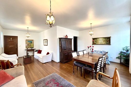 Apartamento à venda com 4 quartos, 140m² em Santo Antônio, Belo Horizonte