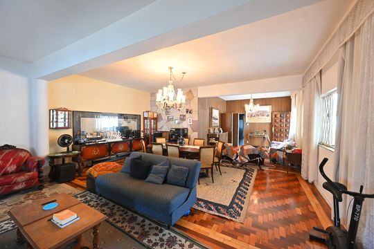 Sala de casa à venda com 3 quartos, 400m² em Planalto Paulista, São Paulo