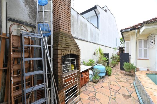 Área externa de casa à venda com 3 quartos, 400m² em Planalto Paulista, São Paulo