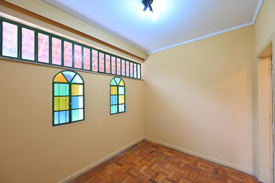 Quarto 1 de casa à venda com 5 quartos, 250m² em Vila da Saúde, São Paulo