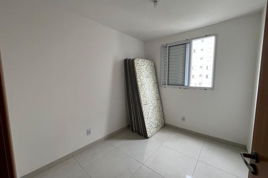 Quarto 1 de apartamento à venda com 2 quartos, 45m² em Jardim Iris, São Paulo