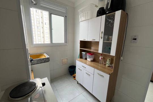 Cozinha e Área de Serviço de apartamento à venda com 2 quartos, 45m² em Jardim Iris, São Paulo