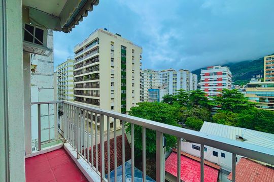 Apartamento para alugar com 3 quartos, 102m² em Lagoa, Rio de Janeiro