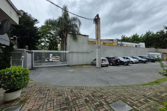 Garagem de apartamento para alugar com 2 quartos, 58m² em Chácara Agrindus, Taboão da Serra