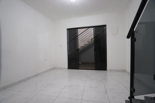 Sala de casa para alugar com 3 quartos, 150m² em Jardim Rodolfo Pirani, São Paulo
