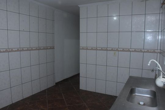 Cozinha de casa para alugar com 2 quartos, 140m² em Jardim Vera Cruz(zona Leste), São Paulo