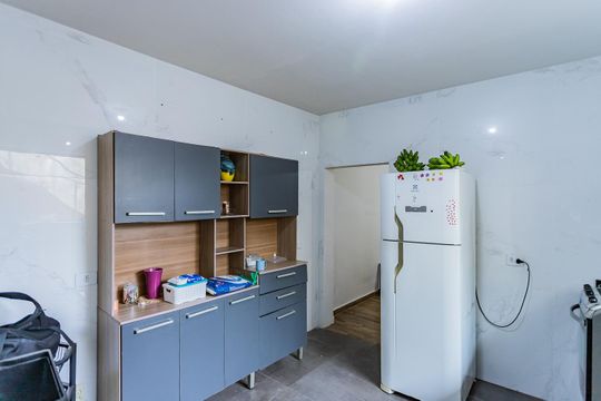 Cozinha de casa para alugar com 2 quartos, 60m² em Parque Sao Domingos, São Paulo