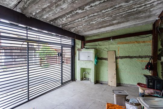 Garagem de casa para alugar com 2 quartos, 60m² em Parque Sao Domingos, São Paulo