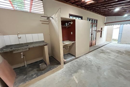 Área comum de casa para alugar com 2 quartos, 136m² em Vila Valqueire, Rio de Janeiro