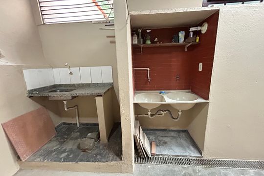 Área de Serviço de casa para alugar com 2 quartos, 136m² em Vila Valqueire, Rio de Janeiro