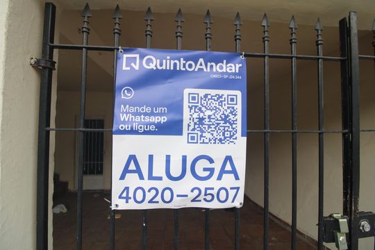 Placa de casa para alugar com 1 quarto, 39m² em Vila Castelo, São Paulo