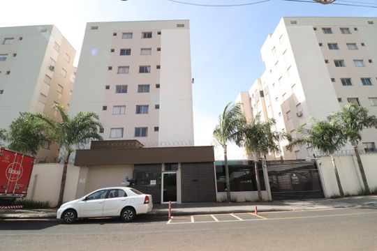 Fachada de apartamento para alugar com 2 quartos, 50m² em Jardim Espanha, Uberlândia
