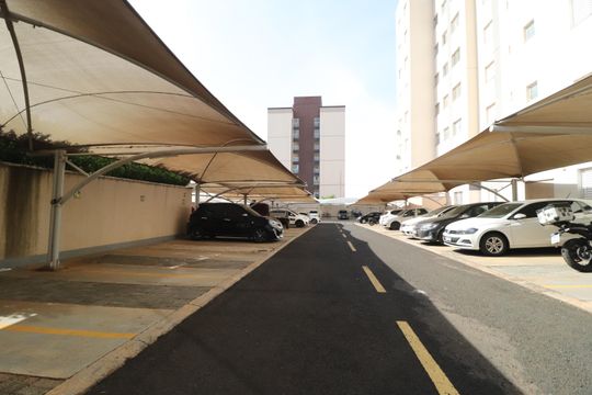 Garagem de apartamento para alugar com 2 quartos, 50m² em Jardim Espanha, Uberlândia