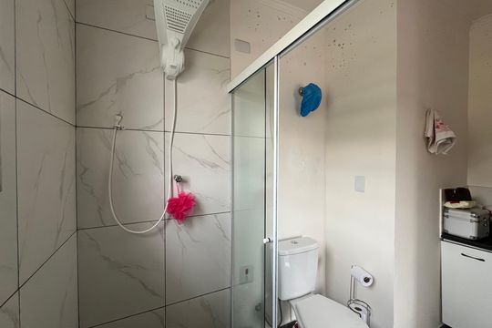Banheiro da Suíte 1 de casa à venda com 3 quartos, 240m² em Moinho Velho, São Paulo
