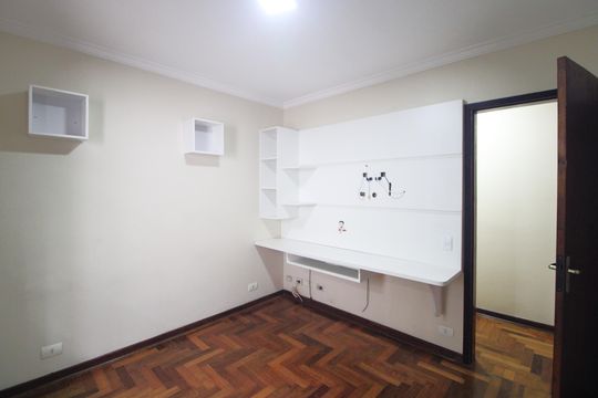 Quarto 1 de casa para alugar com 3 quartos, 275m² em Interlagos, São Paulo