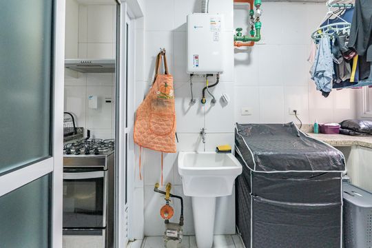 Área de Serviço de apartamento à venda com 4 quartos, 137m² em Vila Gumercindo, São Paulo