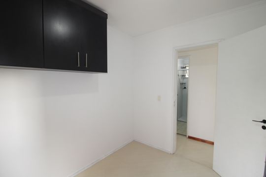 Quarto 1 de apartamento à venda com 2 quartos, 47m² em Vila Amélia, São Paulo