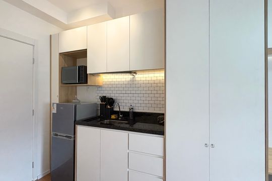 Cozinha de kitnet/studio para alugar com 1 quarto, 17m² em Chácara Inglesa, São Paulo