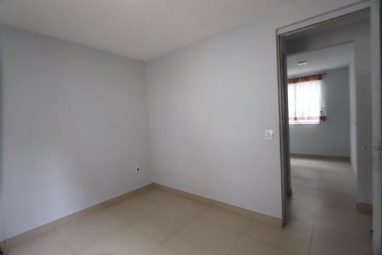 Quarto 2 de apartamento para alugar com 2 quartos, 48m² em Vila Sapopemba, São Paulo