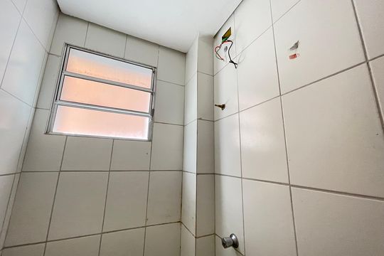 Banheiro de apartamento para alugar com 2 quartos, 35m² em Jardim Boa Vista (zona Oeste), São Paulo