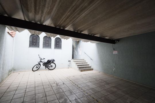 Garagem de casa para alugar com 5 quartos, 130m² em Tucuruvi, São Paulo
