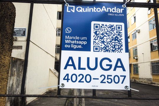 Plaquinha de apartamento para alugar com 2 quartos, 80m² em Taquara, Rio de Janeiro