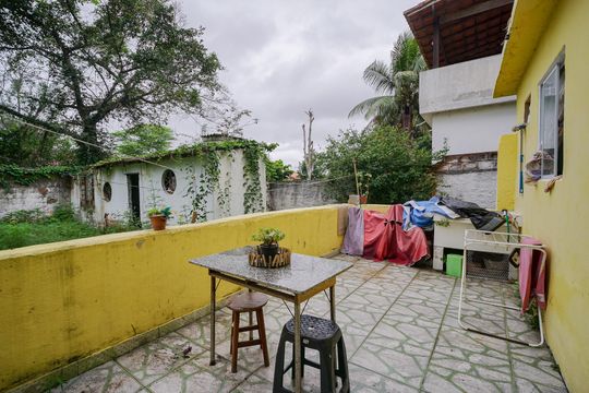 Área de Serviço de casa para alugar com 3 quartos, 240m² em Pindobas, Maricá