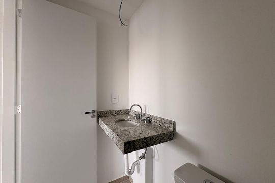 Banheiro de apartamento à venda com 2 quartos, 44m² em Campestre, Santo André