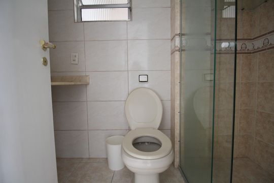 Banheiro de apartamento à venda com 3 quartos, 66m² em Vila Andrade, São Paulo