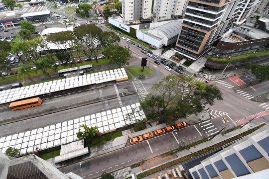 Vista do Studio de kitnet/studio para alugar com 1 quarto, 26m² em Mercês, Curitiba