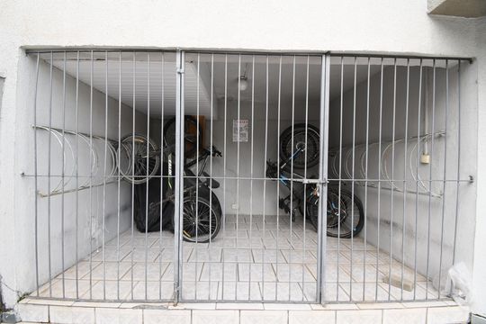 Área comum - Bicicletário de kitnet/studio para alugar com 1 quarto, 26m² em Mercês, Curitiba