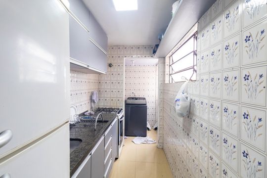 Cozinha e Área de Serviço de apartamento para alugar com 3 quartos, 75m² em Campo Comprido, Curitiba