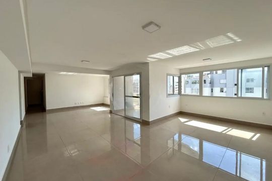 Apartamento à venda com 3 quartos, 155m² em Setor Bueno, Goiânia
