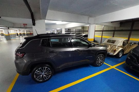 Garagem de apartamento para alugar com 2 quartos, 220m² em Cambuci, São Paulo