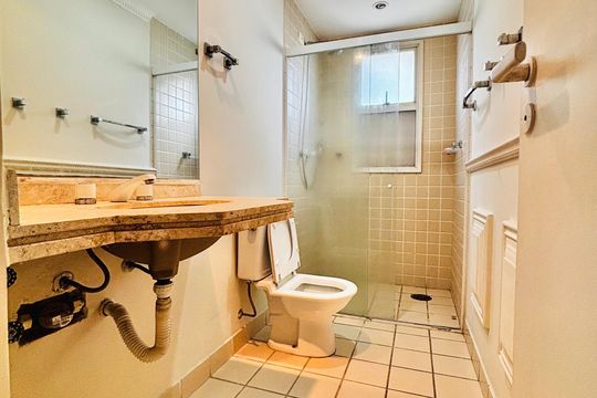 Banheiro 4 de apartamento para alugar com 4 quartos, 150m² em Alphaville Industrial, Barueri