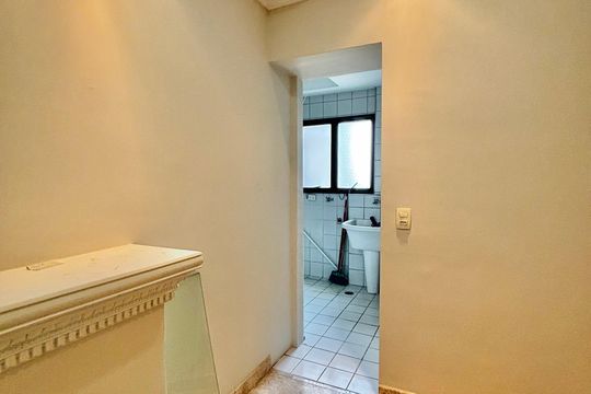 Dispensa/ lavanderia de apartamento para alugar com 4 quartos, 150m² em Alphaville Industrial, Barueri