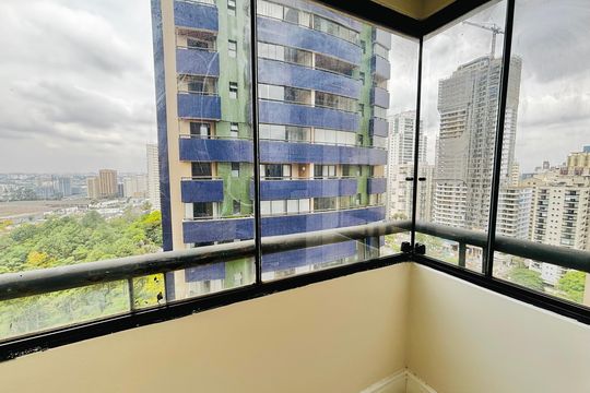 Sacada Suíte 2 de apartamento para alugar com 4 quartos, 150m² em Alphaville Industrial, Barueri