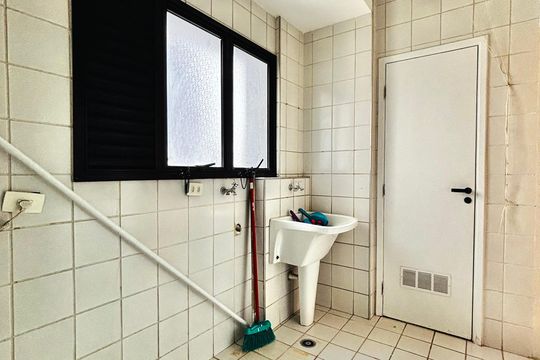 Lavanderia de apartamento para alugar com 4 quartos, 150m² em Alphaville Industrial, Barueri