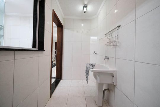 Cozinha e Área de Serviço de casa de condomínio para alugar com 2 quartos, 55m² em Vila Ré, São Paulo