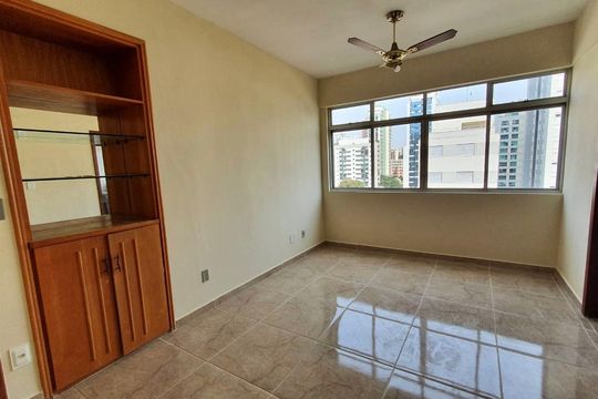 Sala de apartamento para alugar com 2 quartos, 76m² em Savassi, Belo Horizonte