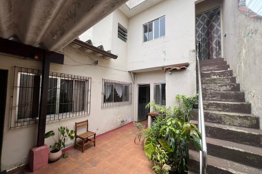 Área externa de casa à venda com 4 quartos, 162m² em Parque Novo Oratório, Santo André