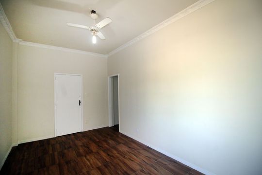 Sala de apartamento para alugar com 1 quarto, 59m² em Vila da Penha, Rio de Janeiro