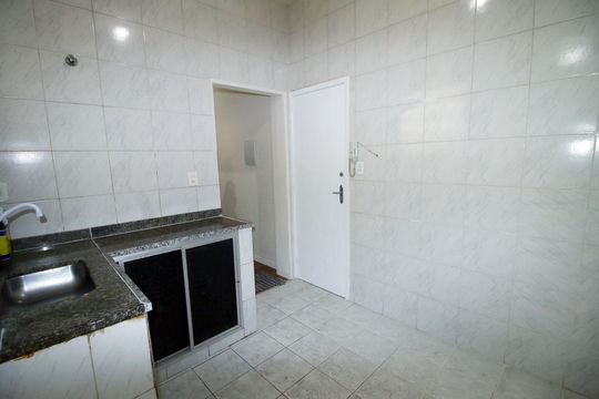 Cozinha de apartamento para alugar com 1 quarto, 59m² em Vila da Penha, Rio de Janeiro