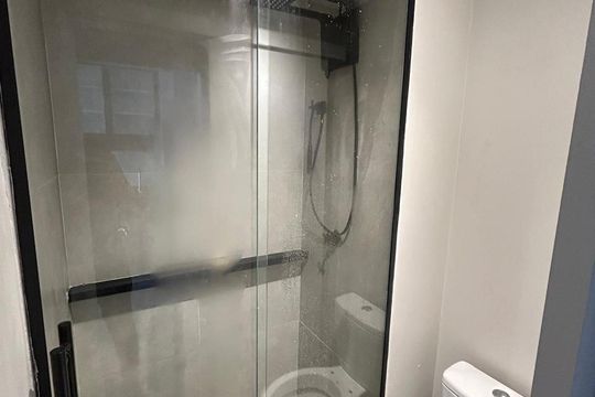 Banheiro de apartamento para alugar com 1 quarto, 31m² em Butantã, São Paulo