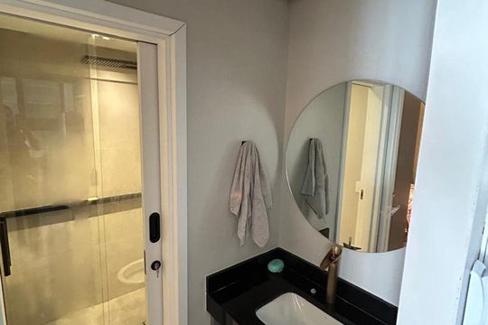 Banheiro de apartamento para alugar com 1 quarto, 31m² em Butantã, São Paulo