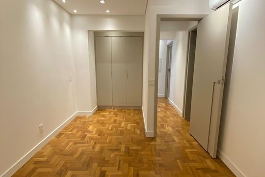 Quarto de apartamento à venda com 2 quartos, 130m² em Jardim Paulista, São Paulo