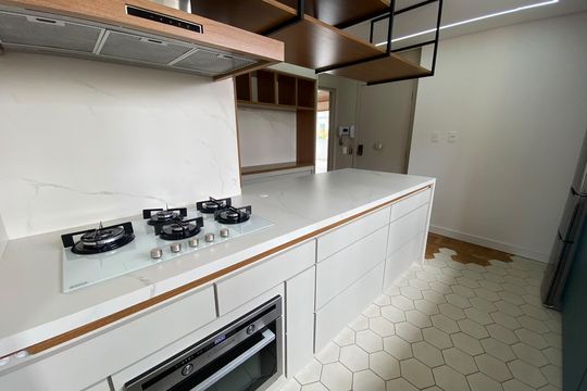 Cozinha de apartamento à venda com 2 quartos, 130m² em Jardim Paulista, São Paulo