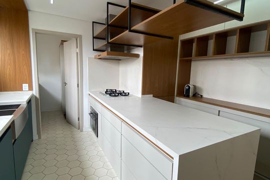 Cozinha de apartamento à venda com 2 quartos, 130m² em Jardim Paulista, São Paulo