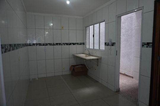 Casa de Condomínio à venda com 2 quartos, 68m² em Itaquera, São Paulo