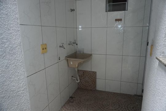 Casa de Condomínio à venda com 2 quartos, 68m² em Itaquera, São Paulo